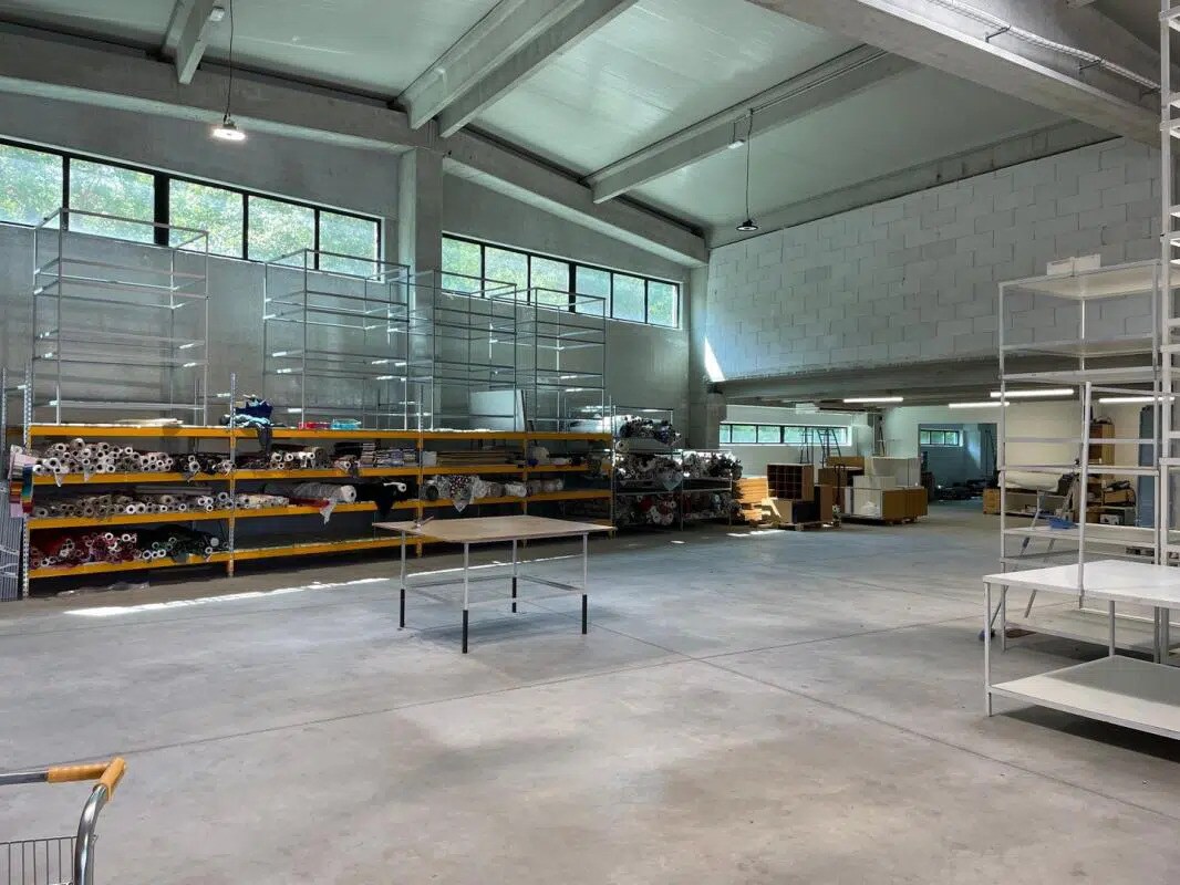 Office in Hyères for lease Interior Photo- Image 1 of 6