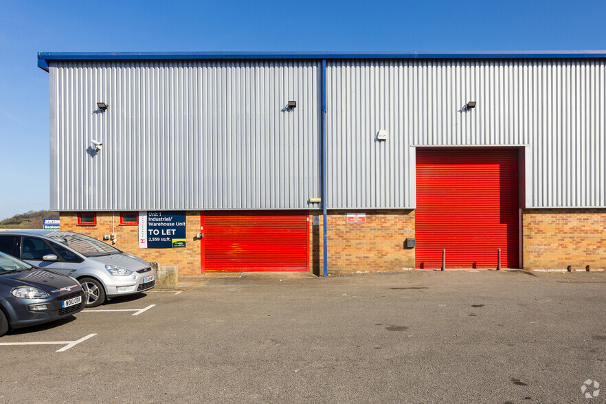 Kingstanding Way, Tunbridge Wells for lease - Building Photo - Image 2 of 8