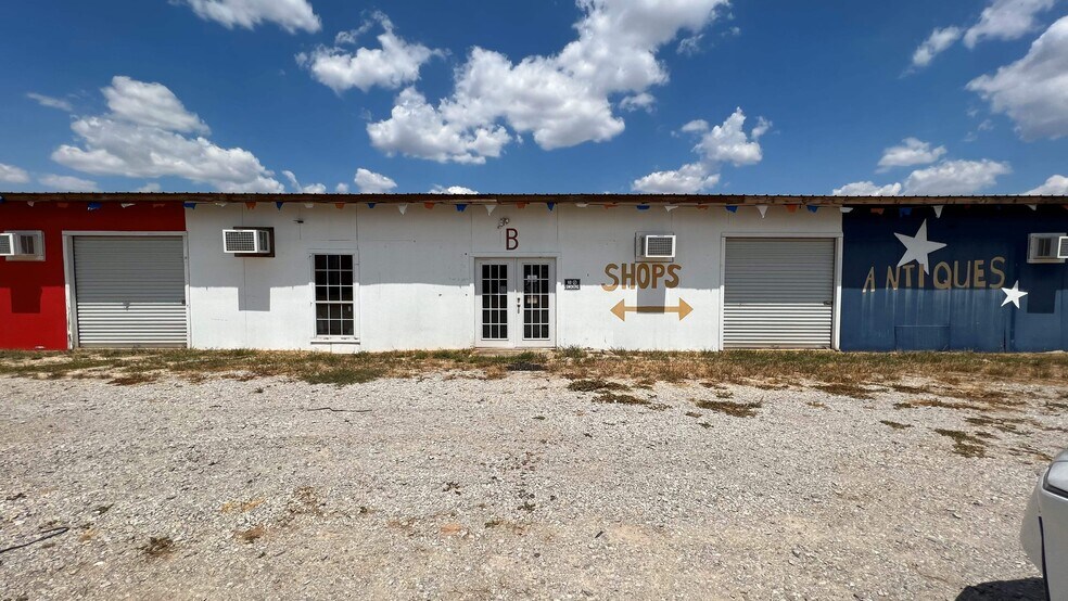 522 W Main St, Fredericksburg, TX for sale - Primary Photo - Image 1 of 1