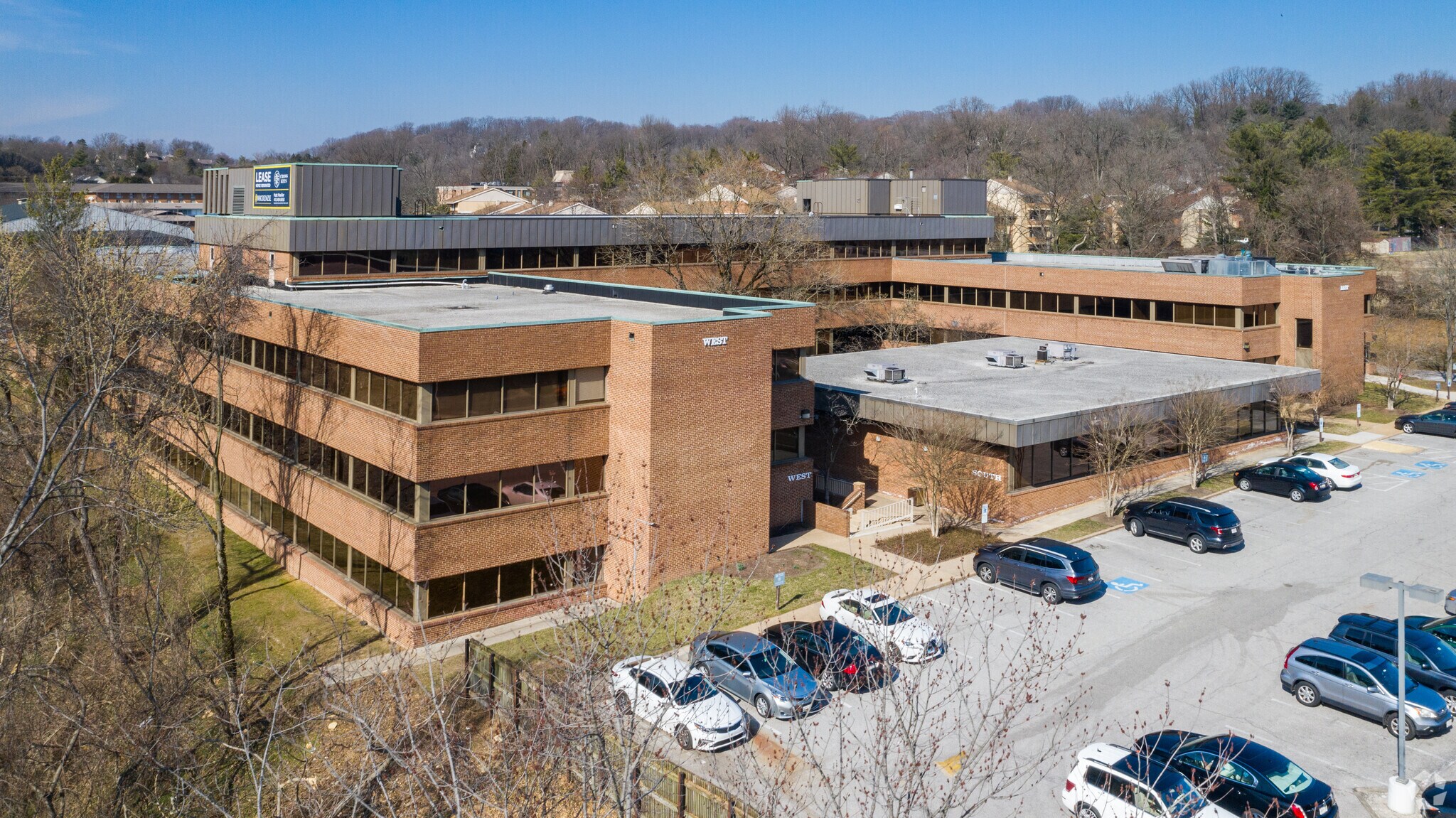 2 Hamill Rd, Baltimore, MD for sale Primary Photo- Image 1 of 1