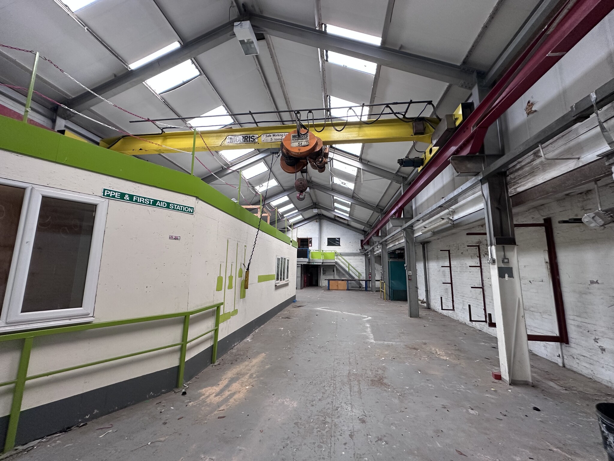 1A Spencer St, Grimsby for lease Interior Photo- Image 1 of 9