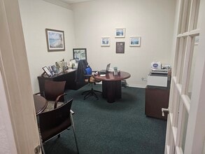 5701 Hollywood Blvd, Hollywood, FL for lease Interior Photo- Image 2 of 8