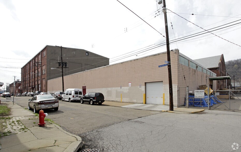 4925 Harrison St, Pittsburgh, PA for lease - Primary Photo - Image 1 of 3