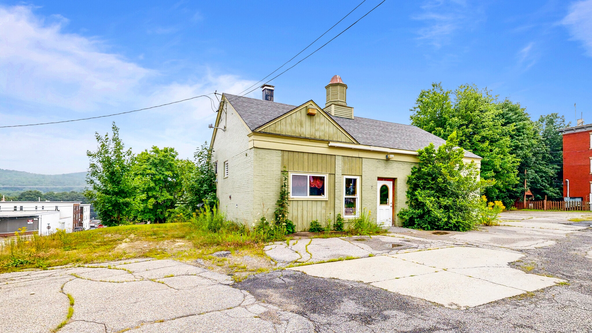 352 Hancock St, Rumford, ME for sale Primary Photo- Image 1 of 18