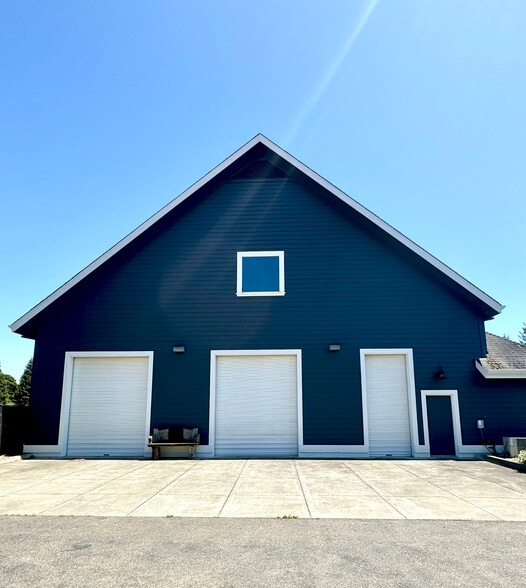 1007 Gravenstein Hwy, Sebastopol, CA for lease - Building Photo - Image 2 of 7