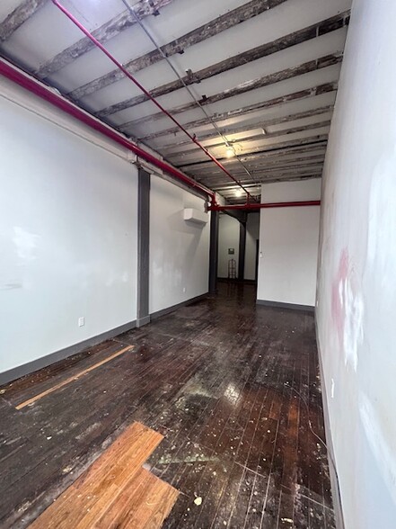 250 44th St, Brooklyn, NY for lease - Building Photo - Image 3 of 10