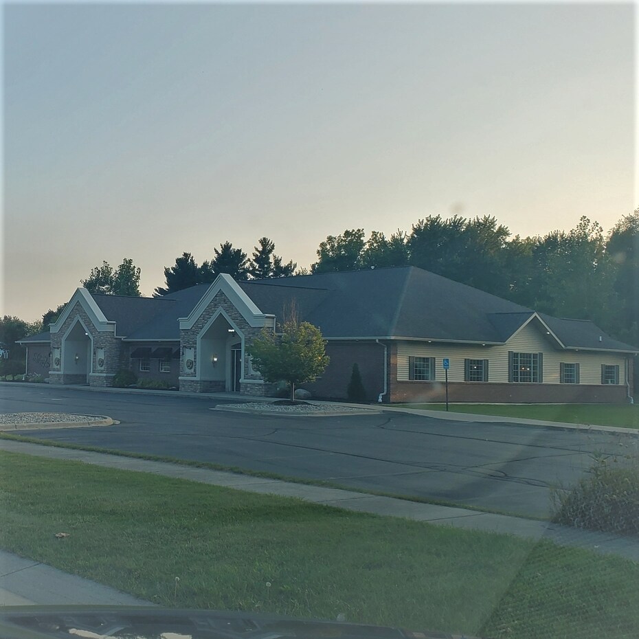 1490 Cal Dr, Davison, MI for sale Primary Photo- Image 1 of 1