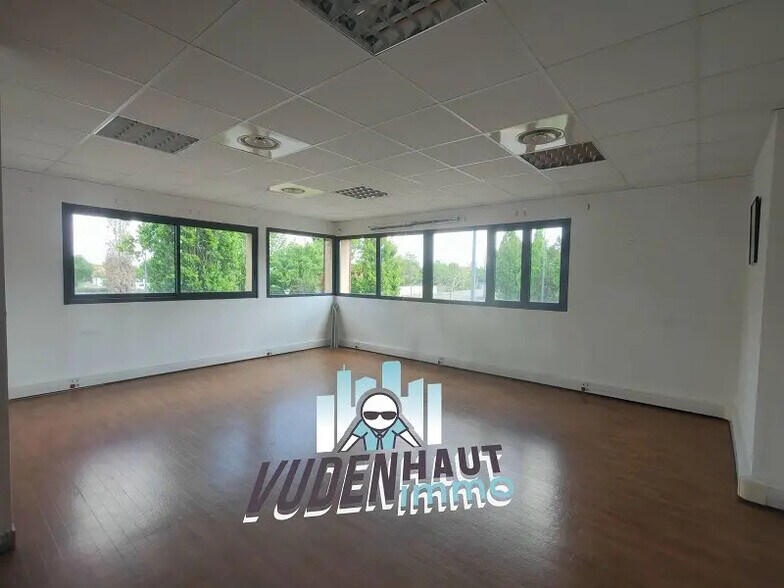 Office in Blagnac for lease - Interior Photo - Image 3 of 9