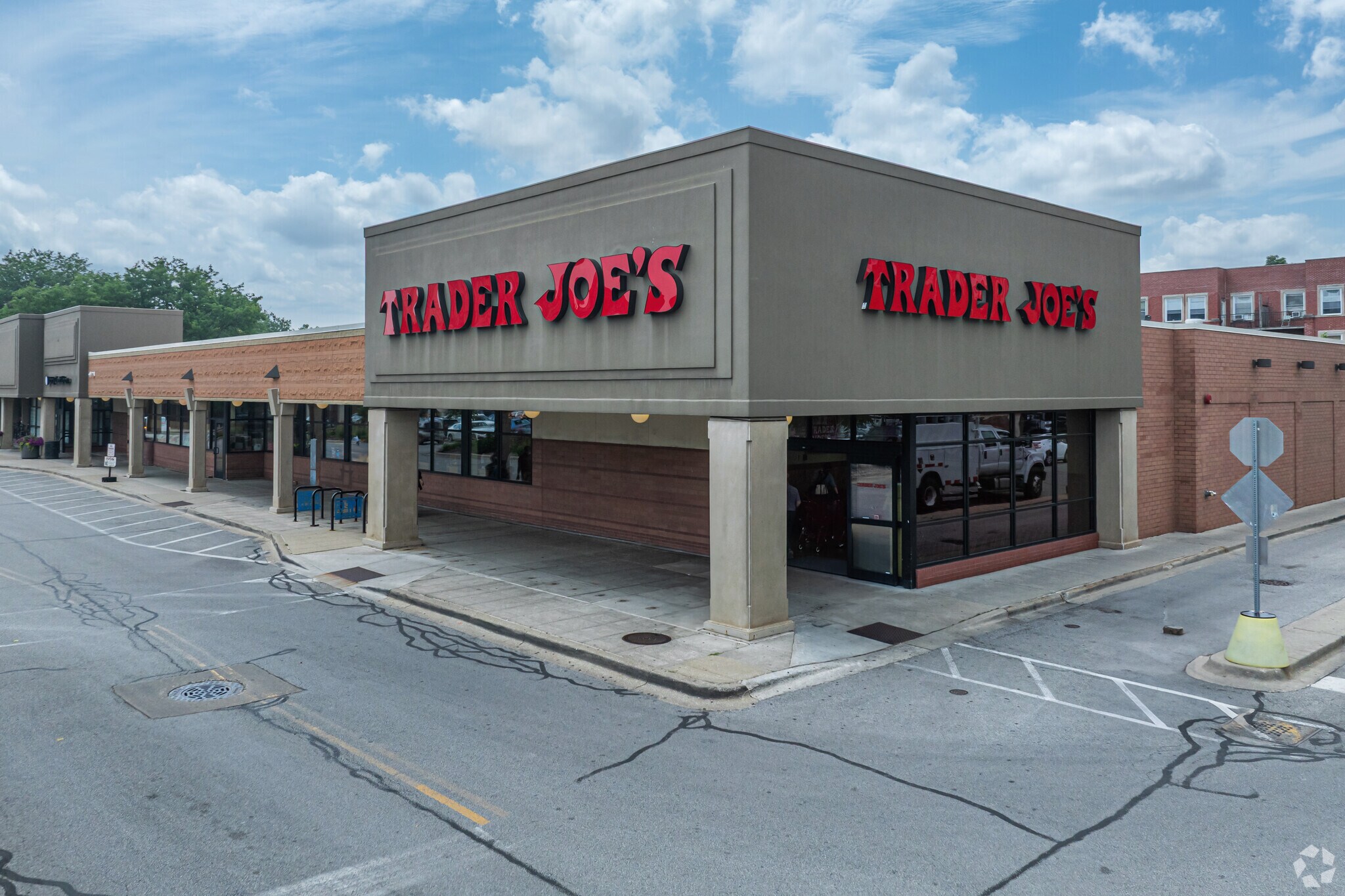 1546-1554 E 55th St, Chicago, IL for sale Primary Photo- Image 1 of 1