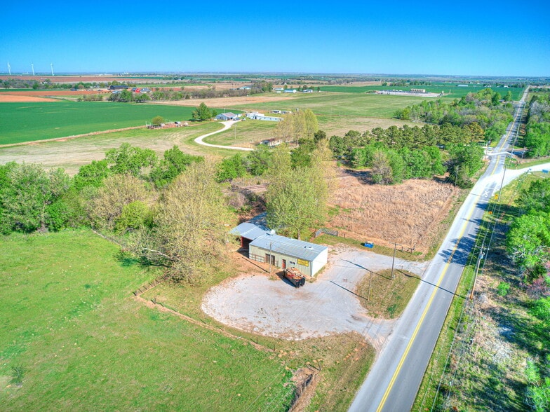 601 Cimarron Rd, Tuttle, OK for sale - Building Photo - Image 3 of 21