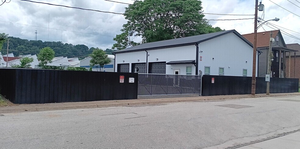 1339 4th Ave, New Kensington, PA for sale - Building Photo - Image 3 of 27