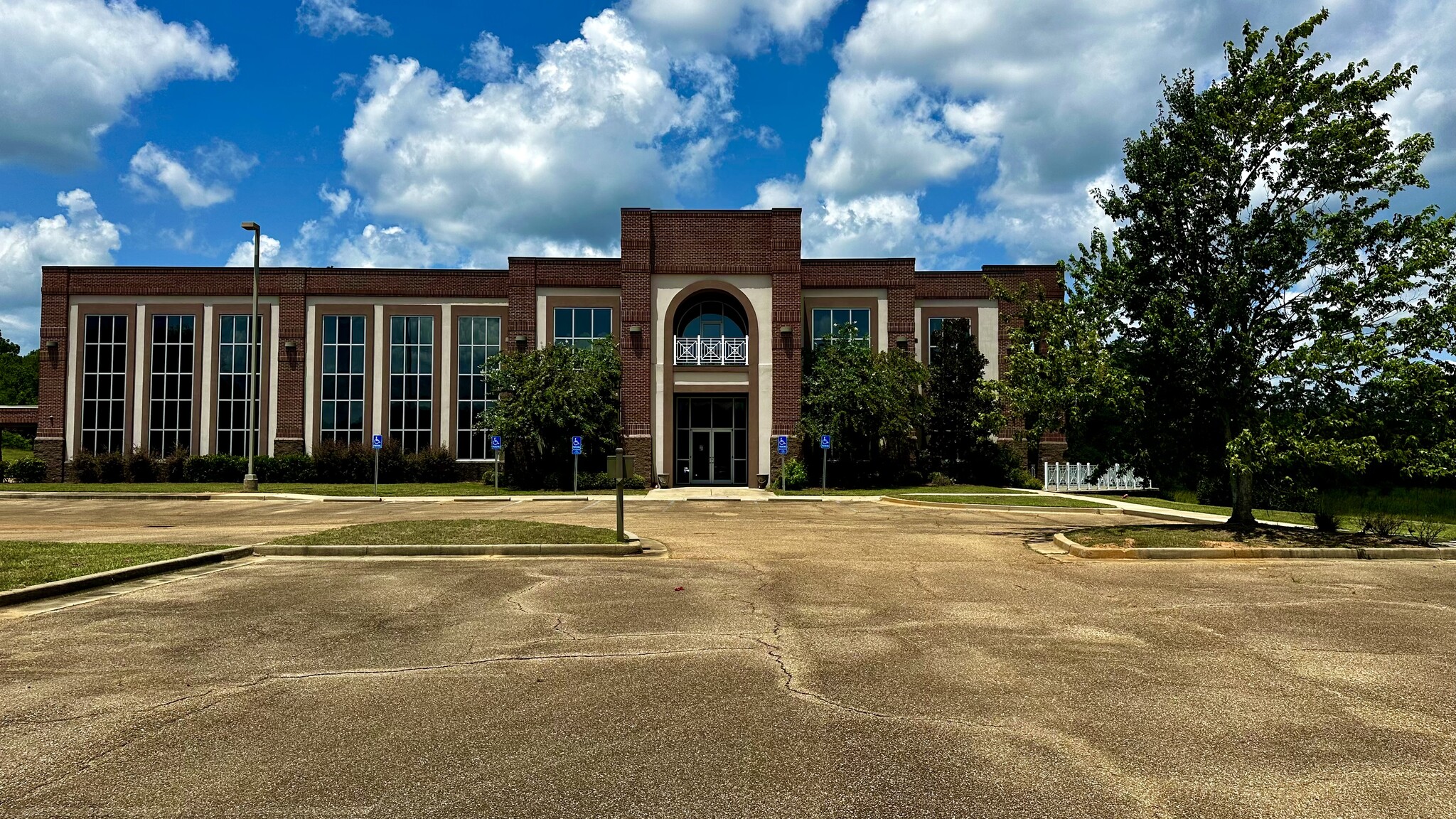 100 Pioneer Way, Magee, MS for sale Building Photo- Image 1 of 5