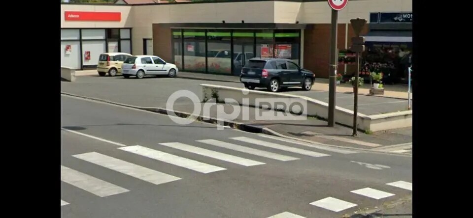 Office in Bourges for lease Building Photo- Image 1 of 5