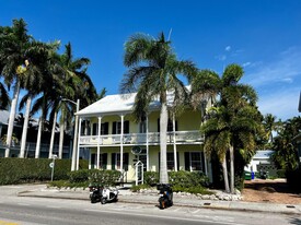 1217 White St, Key West FL - Convenience Store