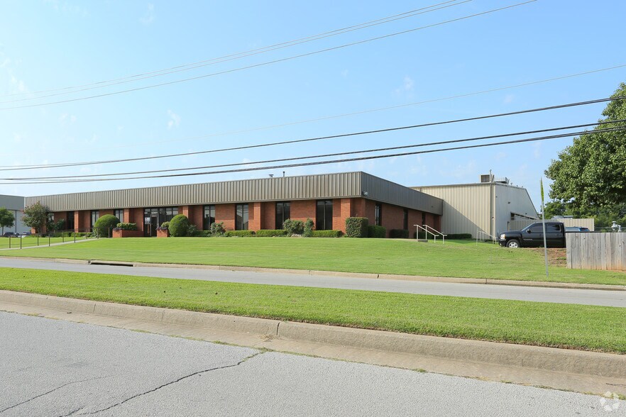 12402 E 60th St, Tulsa, OK for sale - Building Photo - Image 2 of 4