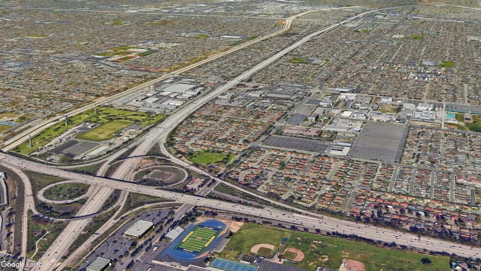 1790017918 Crusader Ave, Cerritos, CA 90703 Extra Space Storage