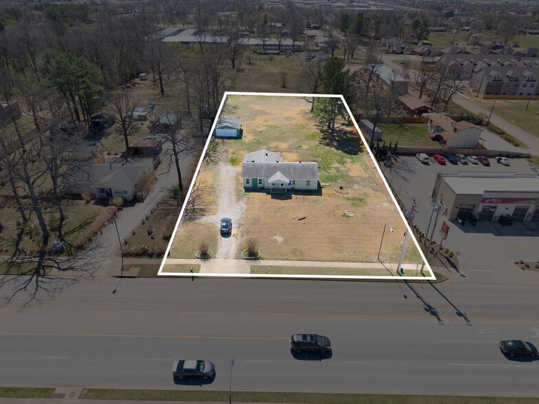 5085 Elm Springs Rd, Springdale, AR for sale - Building Photo - Image 2 of 21