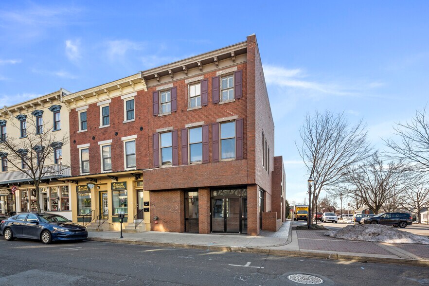 34 W State St, Doylestown, PA 18901 Retail for Sale