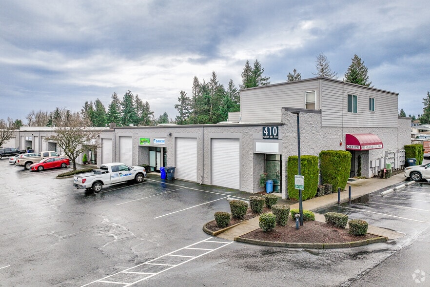 402 Beavercreek Rd, Oregon City, OR for lease - Building Photo - Image 3 of 11