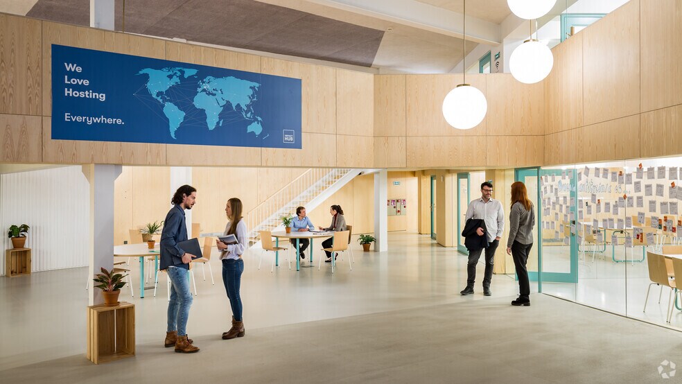 Calle de Serrano Anguita, 13, Madrid, Madrid for lease - Interior Photo - Image 1 of 1