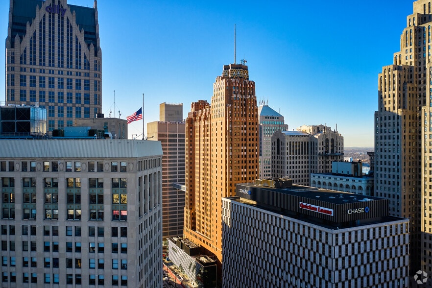 500 Griswold St, Detroit, MI for lease - Building Photo - Image 2 of 19