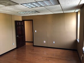 30 South St, Freehold, NJ for lease Interior Photo- Image 1 of 5