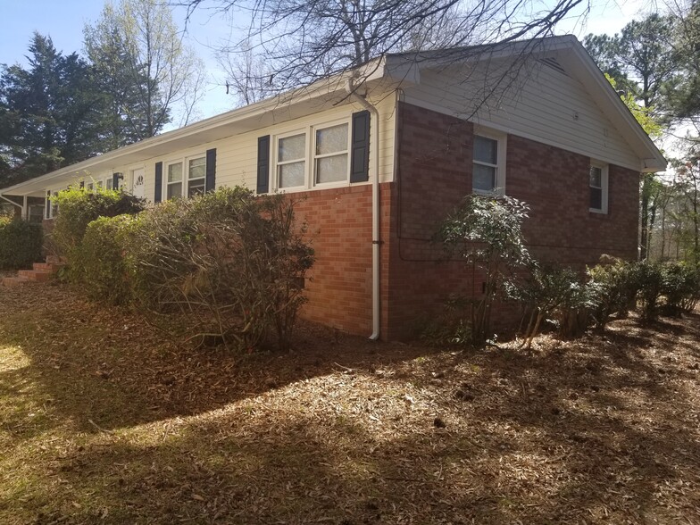 8849 Chapel Hill Rd, Cary, NC for sale - Building Photo - Image 2 of 22