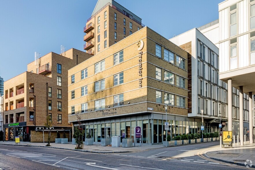 43-81 Greenwich High Rd, London for sale - Primary Photo - Image 1 of 1