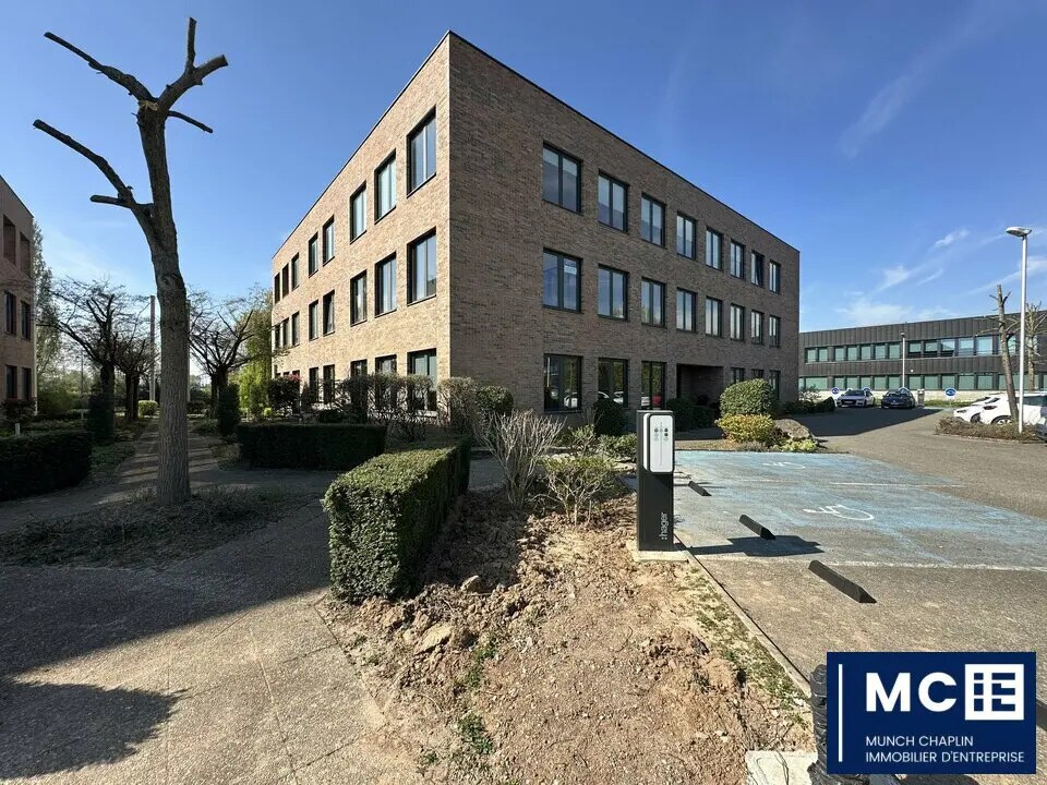 Location Bureaux 99 m² à 209 m² - Photo 1