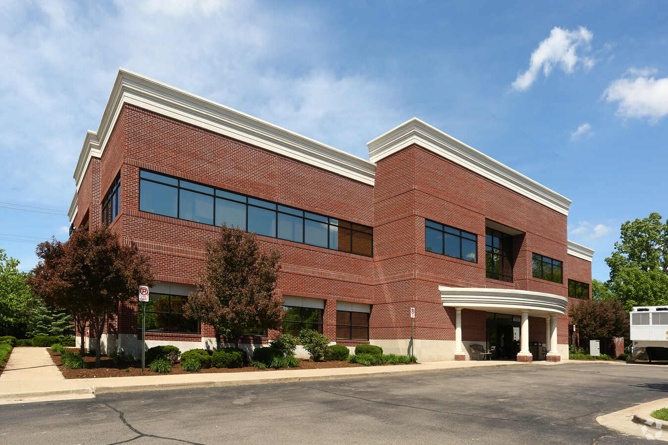 2050 N Haggerty Rd, Canton, MI 48187 - Corewell Health Medical Office ...