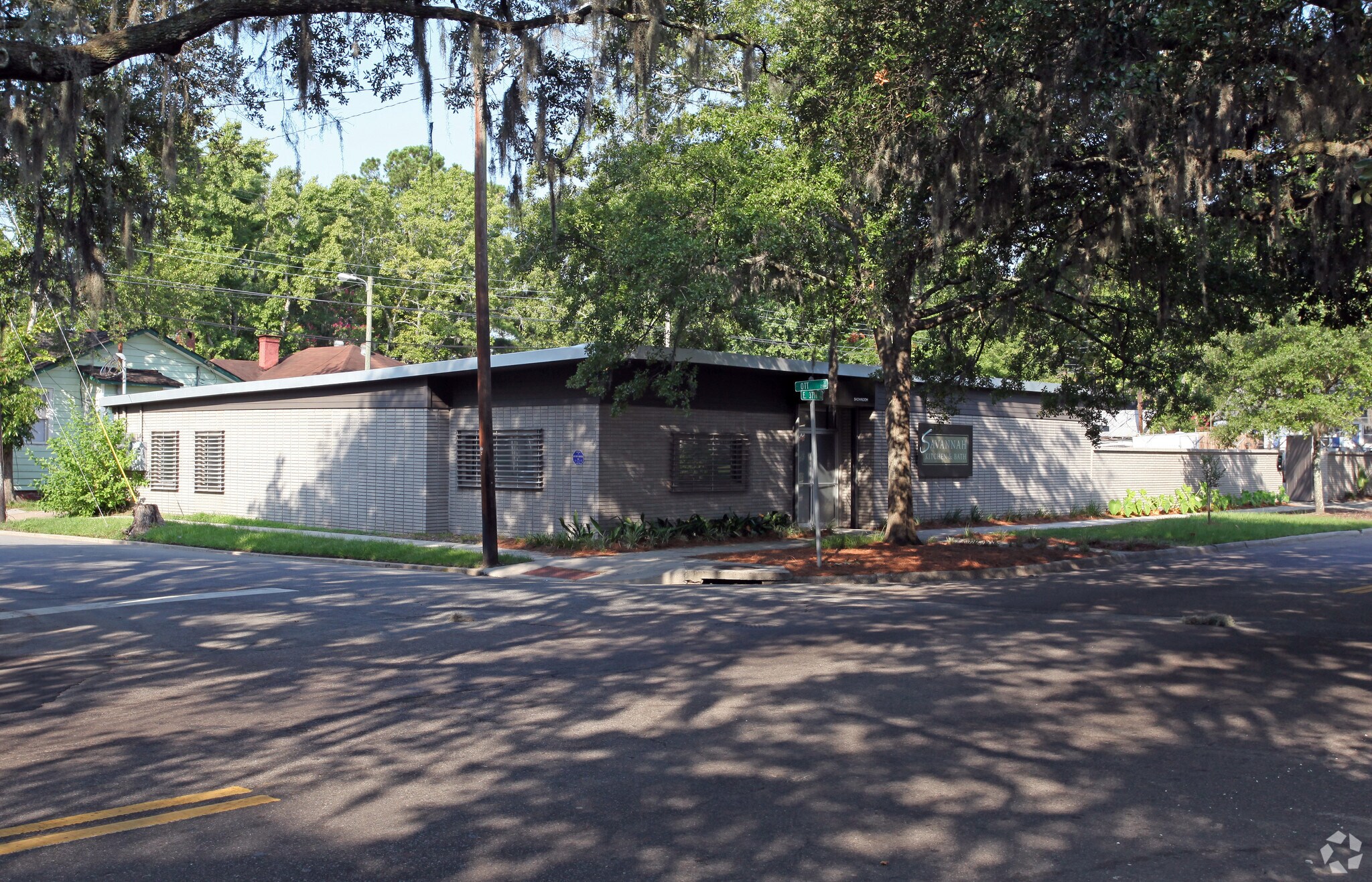 925 E 37th St, Savannah, GA for sale Primary Photo- Image 1 of 1
