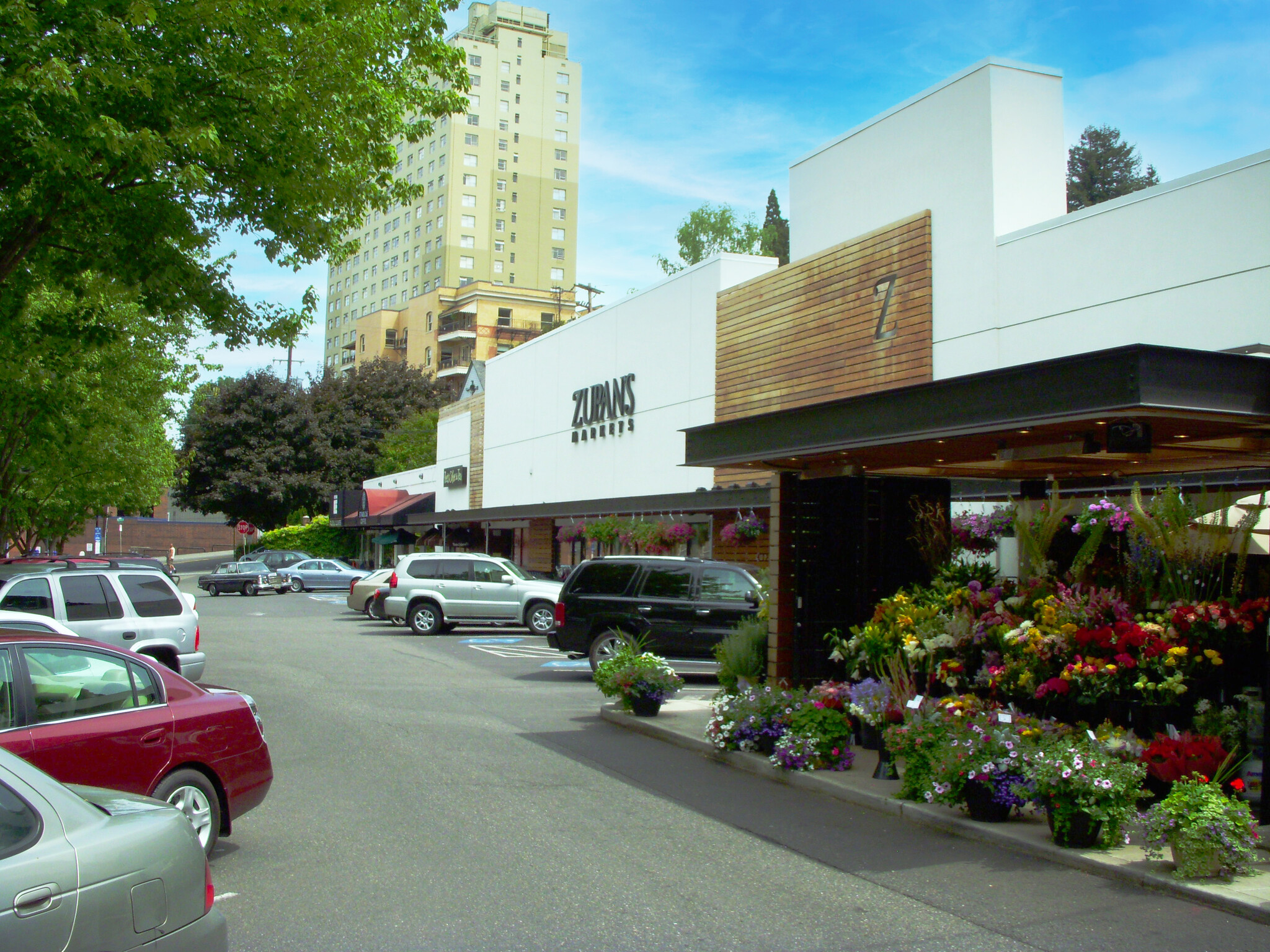 1-27 NW 23rd Ave, Portland, OR for lease Building Photo- Image 1 of 7