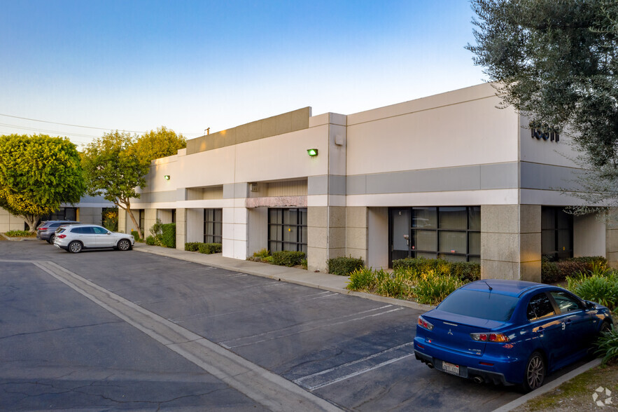 13200 Brooks Dr, Baldwin Park, CA for lease - Building Photo - Image 2 of 11