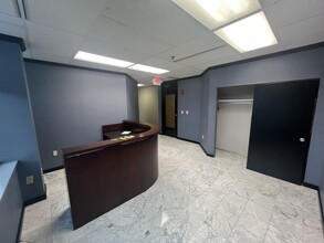 4770 Duke Dr, Mason, OH for lease Interior Photo- Image 2 of 9