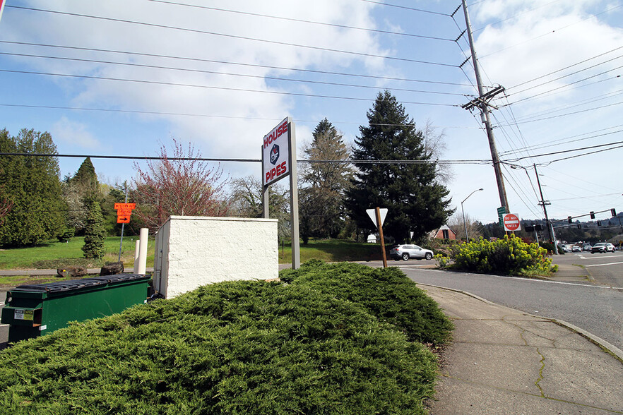 7170-7180 SW Beaverton-Hillsdale Hwy, Portland, OR for sale - Building Photo - Image 3 of 15