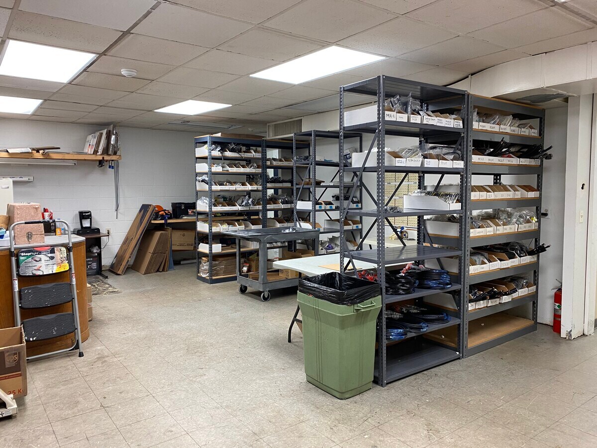 122 Waltham St, Pawtucket, RI 02860