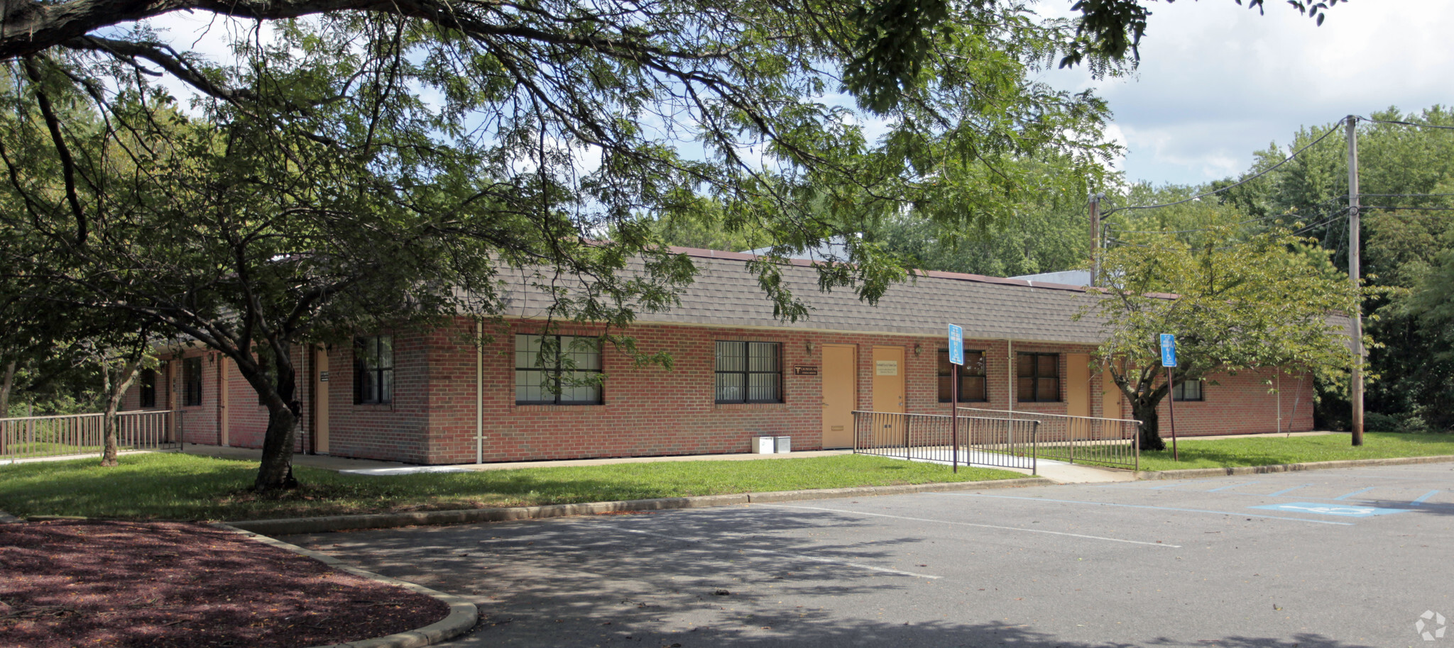 1000 W Main St, Freehold, NJ for lease Primary Photo- Image 1 of 12