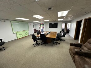 1275 W Roosevelt Rd, West Chicago, IL for lease Interior Photo- Image 2 of 10