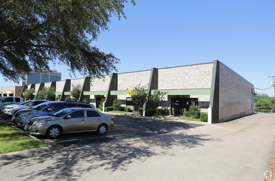 14209-14223 Proton Rd, Farmers Branch, TX for lease - Building Photo - Image 3 of 3