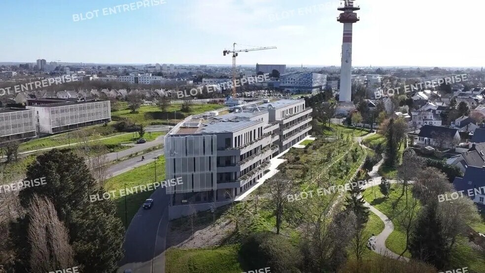 Office in Saint-Herblain for lease - Building Photo - Image 2 of 39