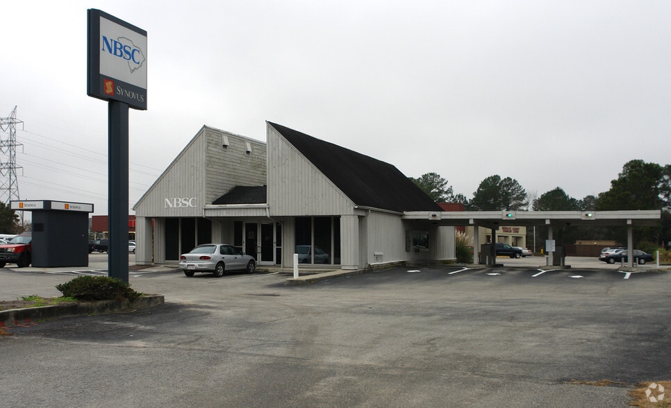 301-305 N Goose Creek Blvd, Goose Creek, SC for lease - Primary Photo - Image 3 of 19