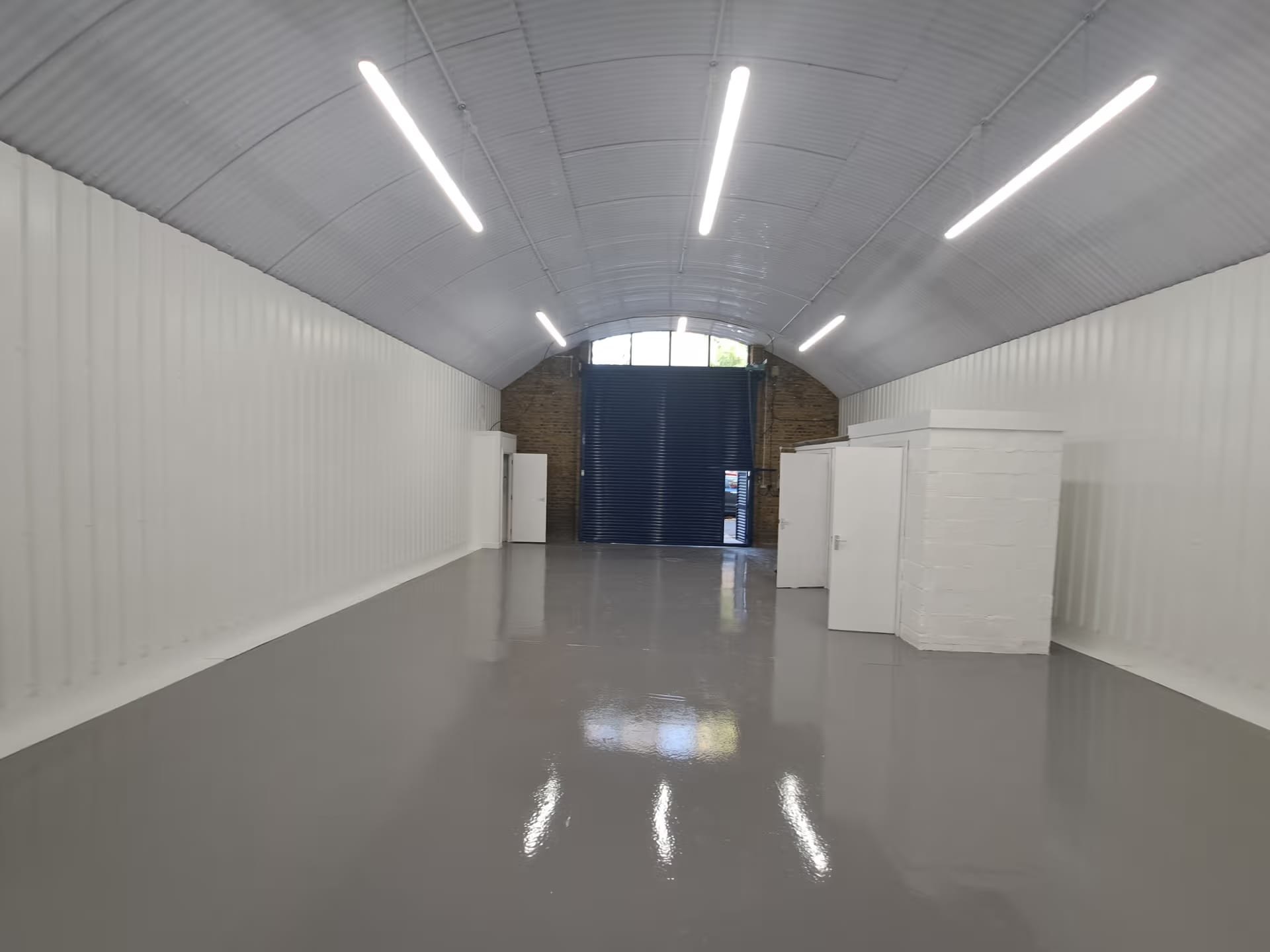 Pinchin St, London for lease Interior Photo- Image 1 of 2