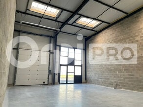 Flex in Trévoux for sale Interior Photo- Image 2 of 2