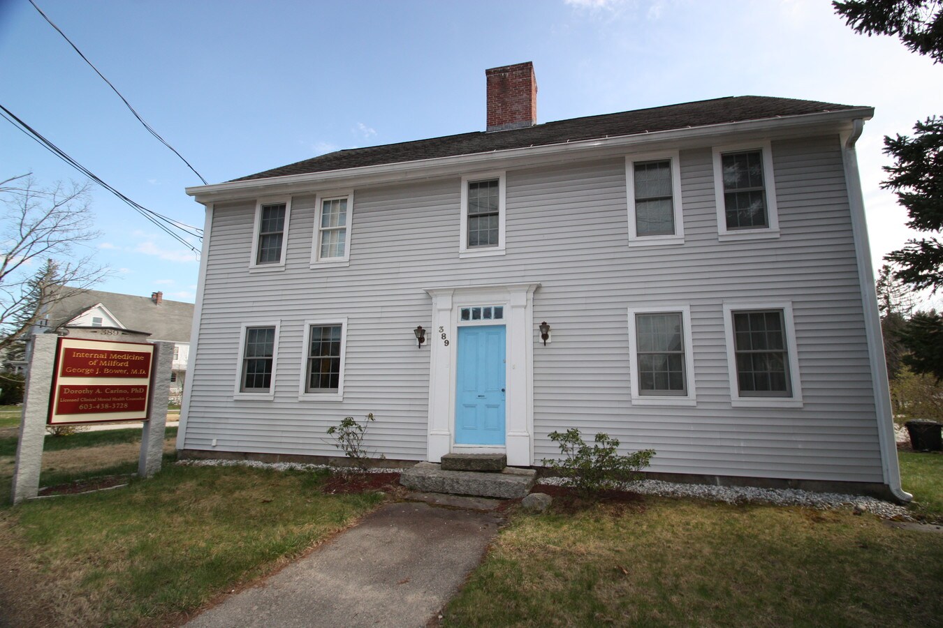 389 Nashua St, Milford, NH 03055