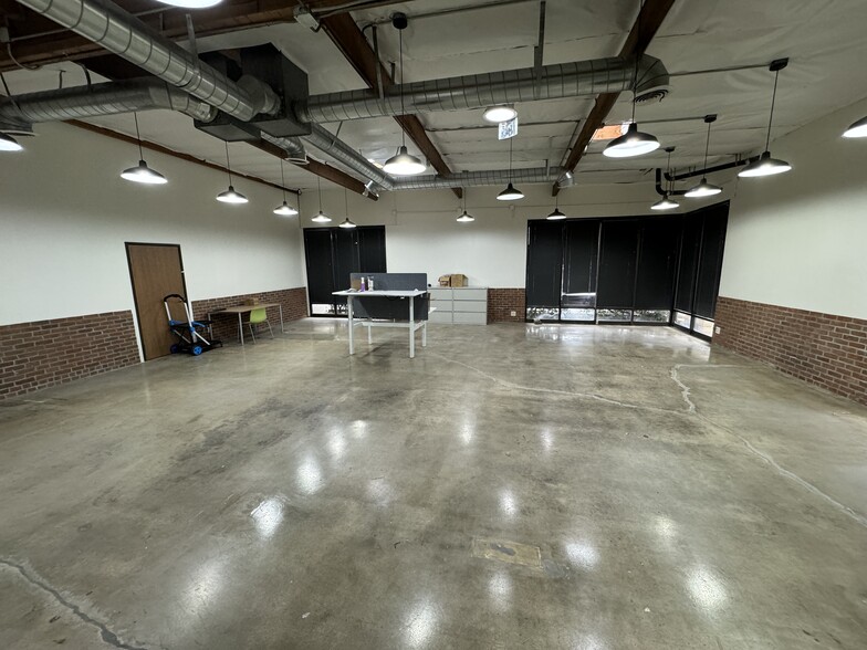 580 W Lambert Rd, Brea, CA for lease - Interior Photo - Image 3 of 14