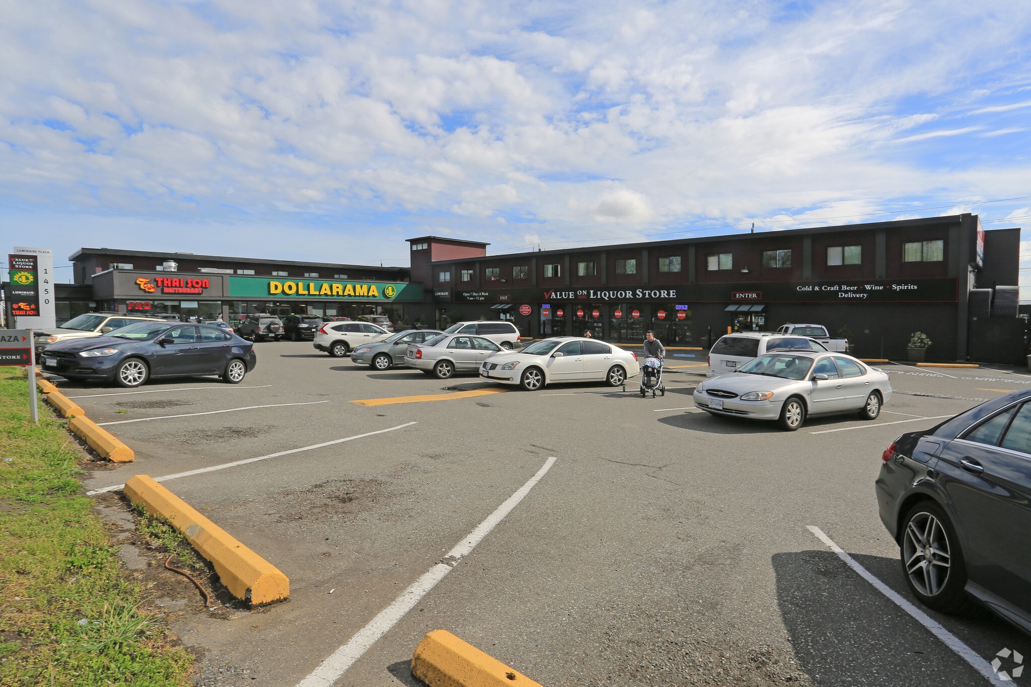 1468 Marine Dr SW, Vancouver, BC for lease Primary Photo- Image 1 of 3