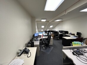 1111 W Town and Country Rd, Orange, CA for lease Interior Photo- Image 2 of 10