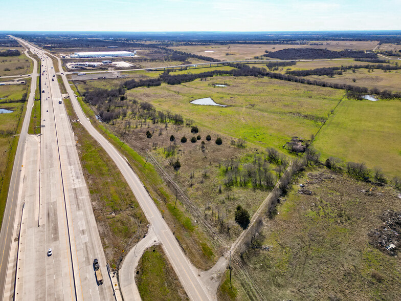 TBD 11.54 Acres IH-45 rd, Corsicana, TX for sale - Primary Photo - Image 1 of 14