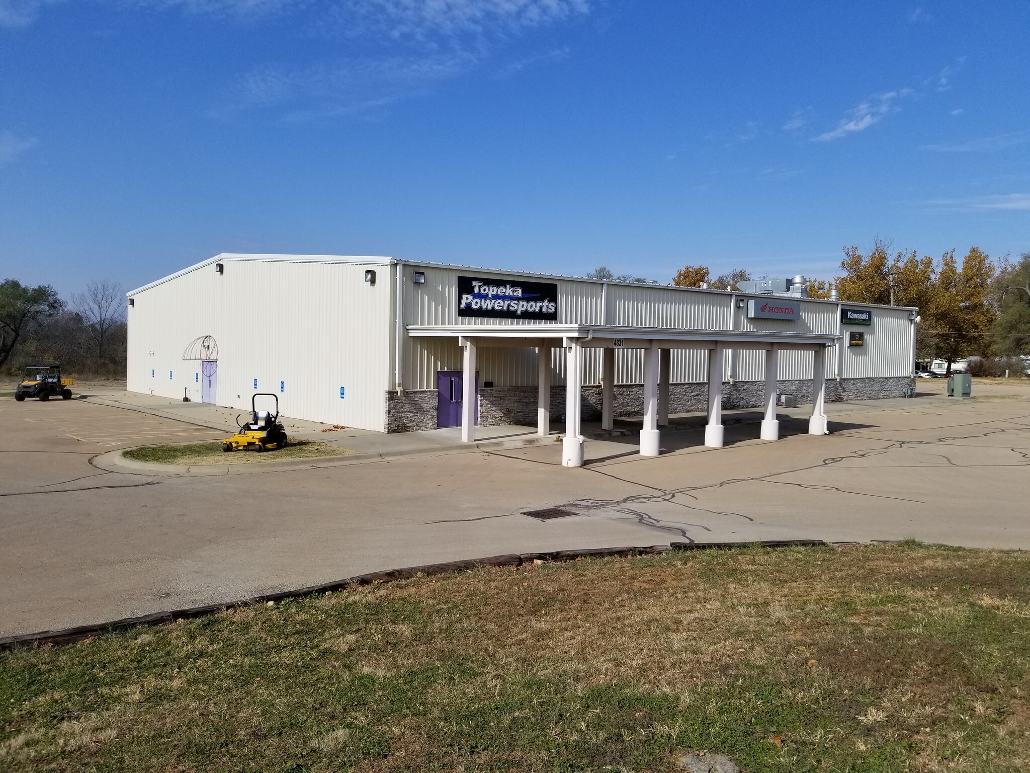 4831 SW Topeka Blvd, Topeka, KS for sale Building Photo- Image 1 of 1