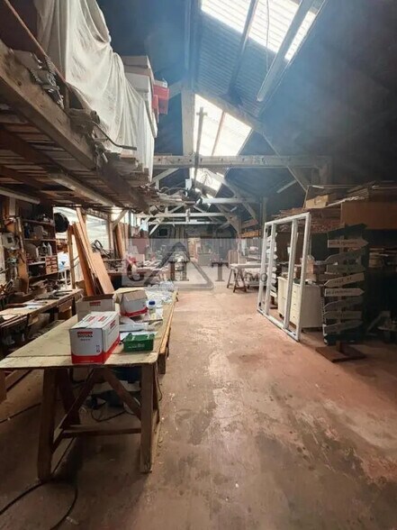 Industrial in Bezons for sale - Interior Photo - Image 1 of 9